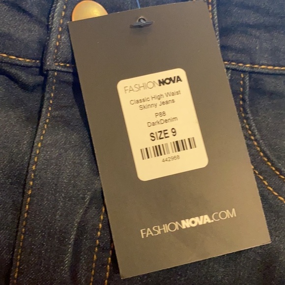 Fashion Nova Classic High Rise Skinny Jeans - Picture 5 of 5